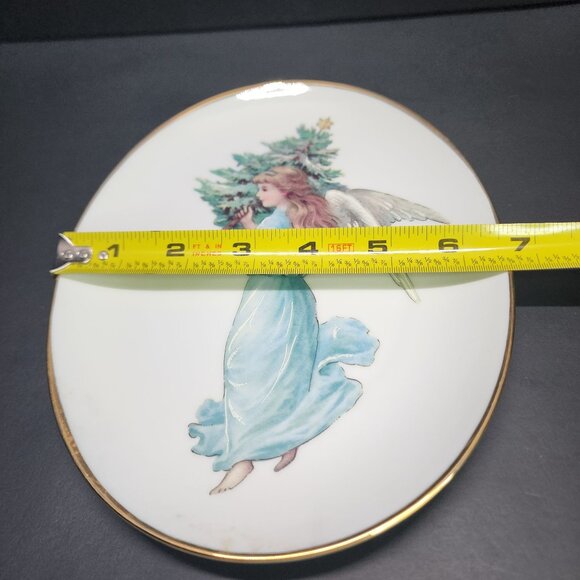 Vintage Porcelain Oval Christmas Angel Decorative Plate 9'' Gold Rimmed - Picture 7 of 7